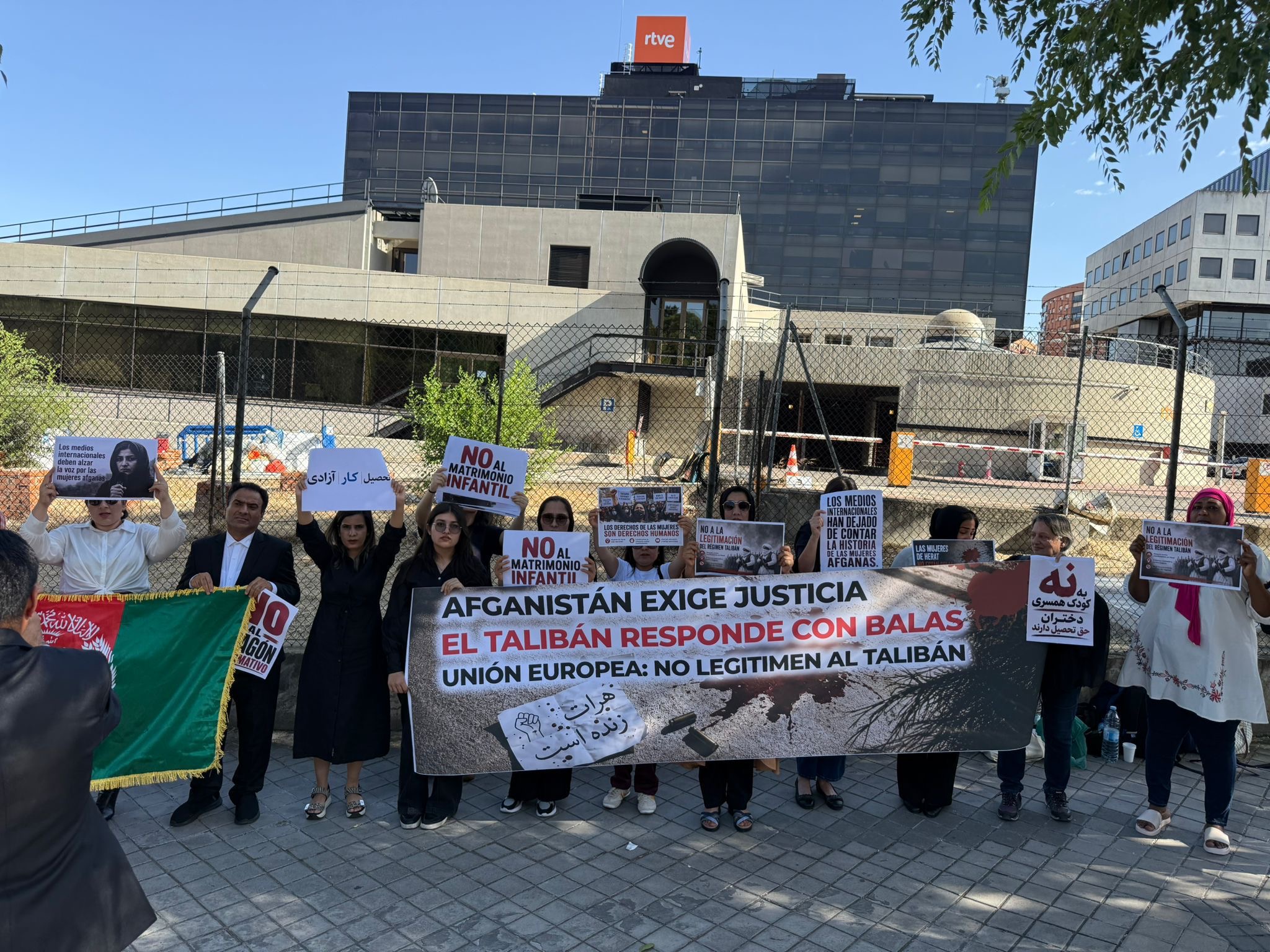 Afghans in Spain: The international community should not accept the Taliban as representatives of the Afghan people